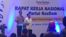 Di Rakernas NasDem, Jokowi Kembali Lempar Candaan Mirip Dude Herlino