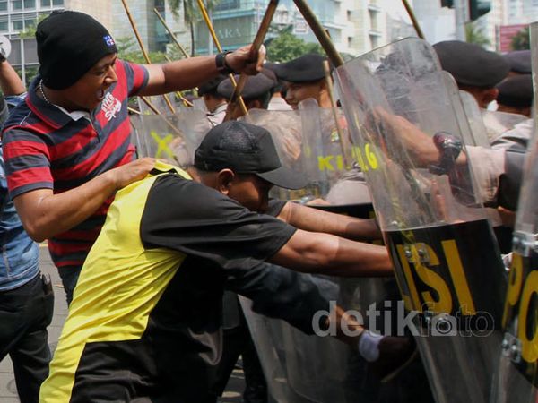 Simulasi Pengamanan Pilpres 2014