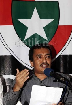 Jadi Tersangka Pengumbar Fitnah, Loyalis Anas Serang Wamen Denny Lagi