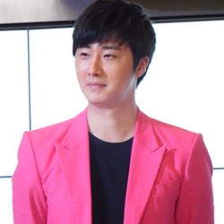 Jung Il Woo Janjikan Kembali ke Jakarta untuk Tur Asia Oktober