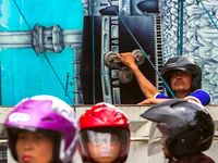 Helm untuk Semua