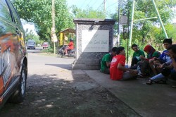 Petualang Caldera, Dari Nebeng Truk Hingga Tidur Di Emperan Ruko