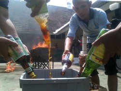 Obat Kuat Bergambar Vulgar Dimusnahkan di Semarang