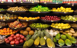 Inilah Perbedaan Belanja di Supermarket dan Pasar Tradisional