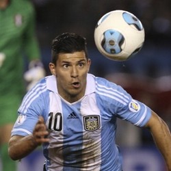 Aguero Pede Argentina Bisa Juara