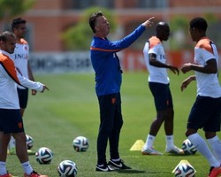 Atletico Jadi Inspirasi Timnas Belanda