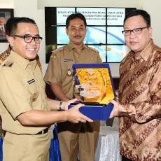 Biaya Ekspor Impor Lewat Pelabuhan Tanjung Wangi Didiskon Hingga 50%