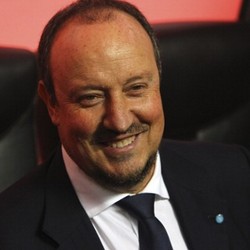 Napoli Tak Akan Buru-buru Belanja Pemain