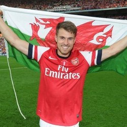 Ramsey Bantah Kabar Bakal Naik Meja Operasi