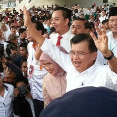 Mantan Gubernur Sulsel: JK Orangnya Kecil, Tapi Nyalinya Sangat Besar