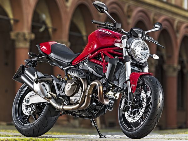 Ducati Monster 821 Tampil Lebih Garang