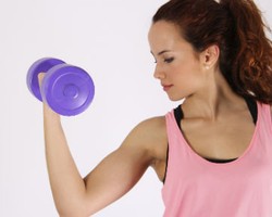 Waktu Olahraga Paling Efektif untuk Turunkan Berat Badan, Pagi atau Sore?