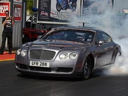 Mobil Bentley Berubah Jadi Monster