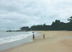 Pantai Teluk Uber di Bangka, Untuk Liburan Hingga Bulan Madu