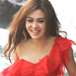 Punya 30 Outlet Karaoke, Syahrini Masih Ingin Nambah