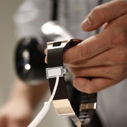 Zunewatch Menanti iWatch