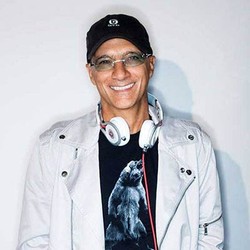 Pendiri Beats: Earbud Apple Jelek!