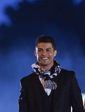 Ronaldo Tak Tahu Seberapa Kaya Dirinya Kini