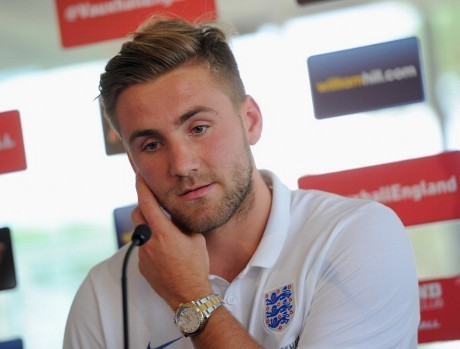 Luke Shaw Diragukan Tampil Lawan Peru