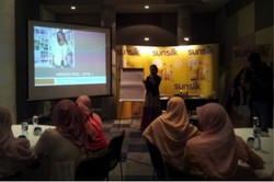 Serunya Workshop Menulis Sunsilk Bersama Dewi Lestari