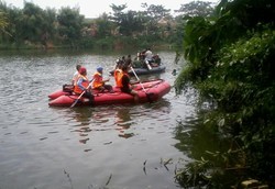 Berniat Menolong Teman, Remaja Ini Malah Tenggelam di Danau Cisauk
