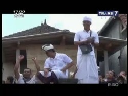 Wah, Ada Hujan Uang di Bali