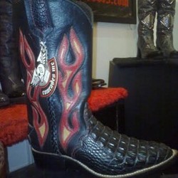 Dijual Rp 13 Juta, Sepatu Kulit Buatan Bandung Ini Digandrungi Artis