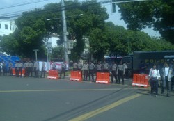 Jelang Pengundian Nomor Urut Capres, Pengamanan Gedung KPU Diperketat