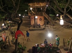 Usai Bertualang di Bali, Terdampar di Kapal Bajak Laut!