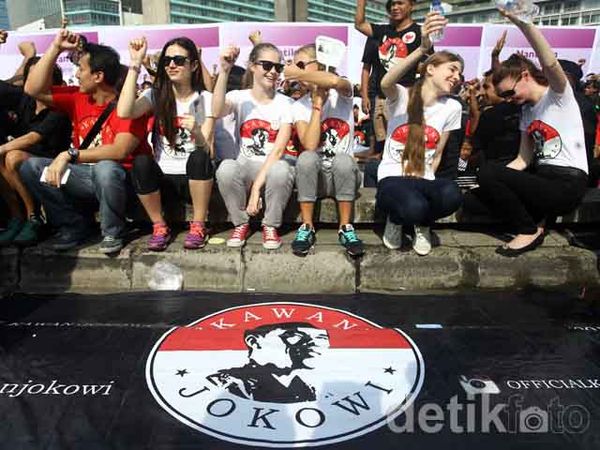Aksi Dukungan Para Relawan Jokowi