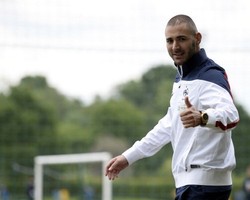 Benzema Sebut Kondisinya Kini Makin Baik