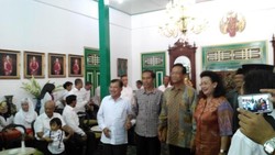 Jokowi-JK Temui Sultan HB X di Keraton Yogya