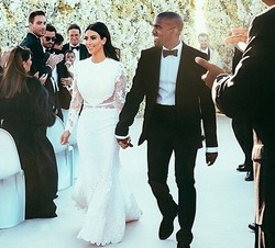 Tips Make-up Pernikahan Kim Kardashian yang Bisa Dicontek