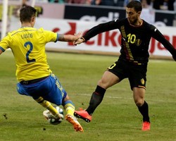 Lukaku-Hazard Menangkan Belgia atas Swedia