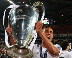 Dari La Decima, Varane Alihkan Target ke Piala Dunia