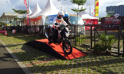 Kenyamanan New Honda MegaPro FI Goda Pengunjung Ekspedisi Nusantara Roadshow