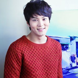 Joo Won Nikmati Libur Syuting dengan Bermusik