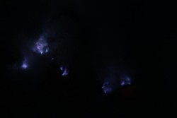 Ajaib! Api Biru di Kawah Ijen, Banyuwangi