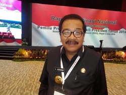 Disebut Fadli Zon Bergabung ke Tim Prabowo-Hatta, Pakde Karwo Membantah