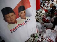 Mengintip Pembuatan Atribut Prabowo-Hatta