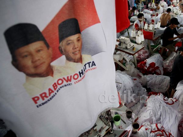 Mengintip Pembuatan Atribut Prabowo-Hatta