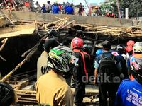 Ruko 3 Lantai di Samarinda Ambruk