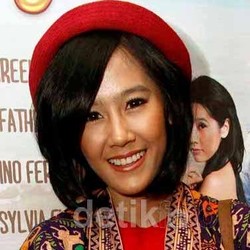 Ardina Rasti Punya Dua Pacar, yang Satu Sudah Bersuami