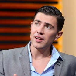 Ini Pengakuan Pria yang Tonjok Brad Pitt di Premier Maleficent