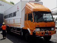 Truk Super Panjang Dari Mitsubishi