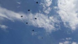 Latgab TNI, Kawasan Asembagus Dibombardir Bom dan Rudal