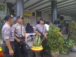 Pembesuk Napi Teroris Mengamuk, Polisi Bersenjata Siaga di LP Magelang