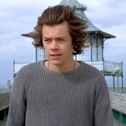 Usai Dua Personel Kepergok Isap Ganja, Giliran Harry Styles One Direction Foto Bugil