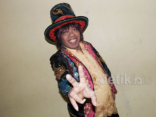 Prok Prok Prok! Pak Tarno Eksis Lagi