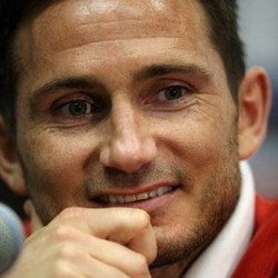 Lampard Tersenyum Ketika Ditanya Soal Klub Baru